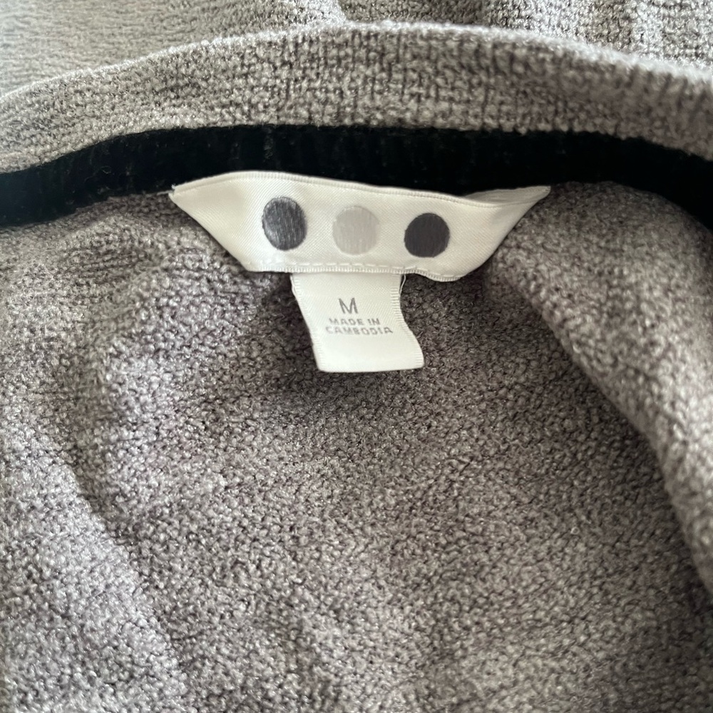 Three Dots Women’s Gray Crew Neck Pullover Sweater Tie Bottom Size Medium - Picture 3 of 4